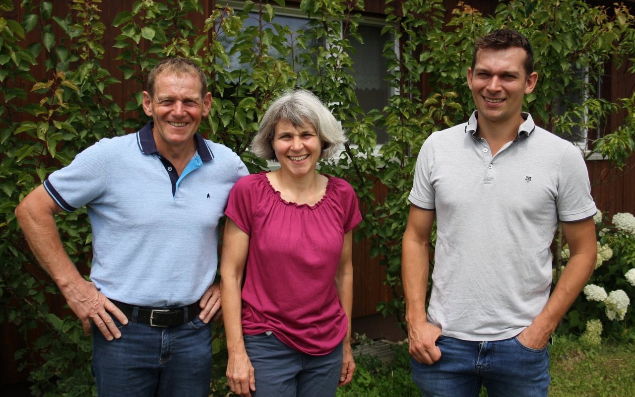 Hans und Katharina Metzger führen den Möhliner Tannenhof gemeinsam mit ihrem Sohn David.