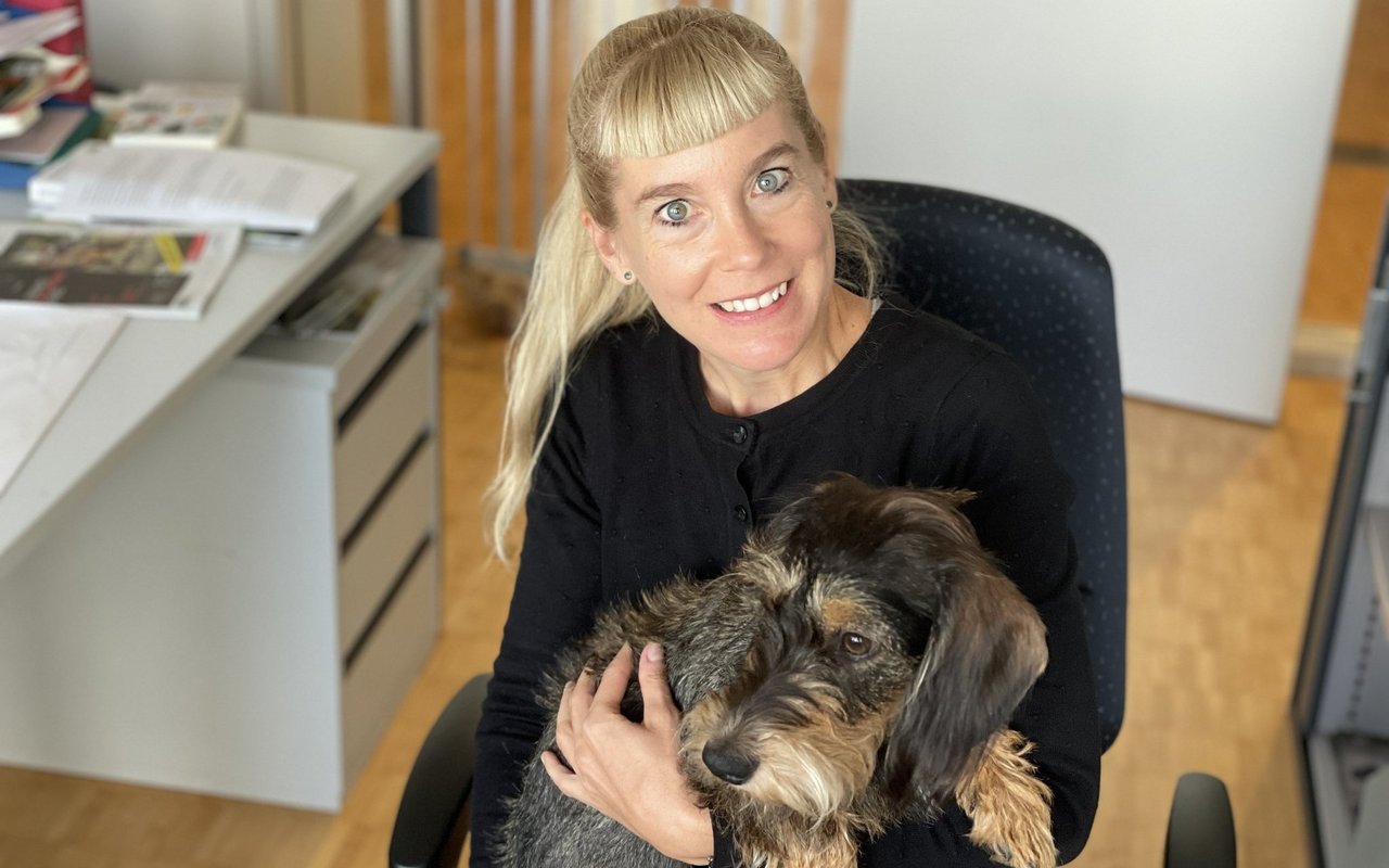 Frieda und ich nahmen zum letzten Mal auf dem Bürostuhl der TierWelt-Redaktion Platz.