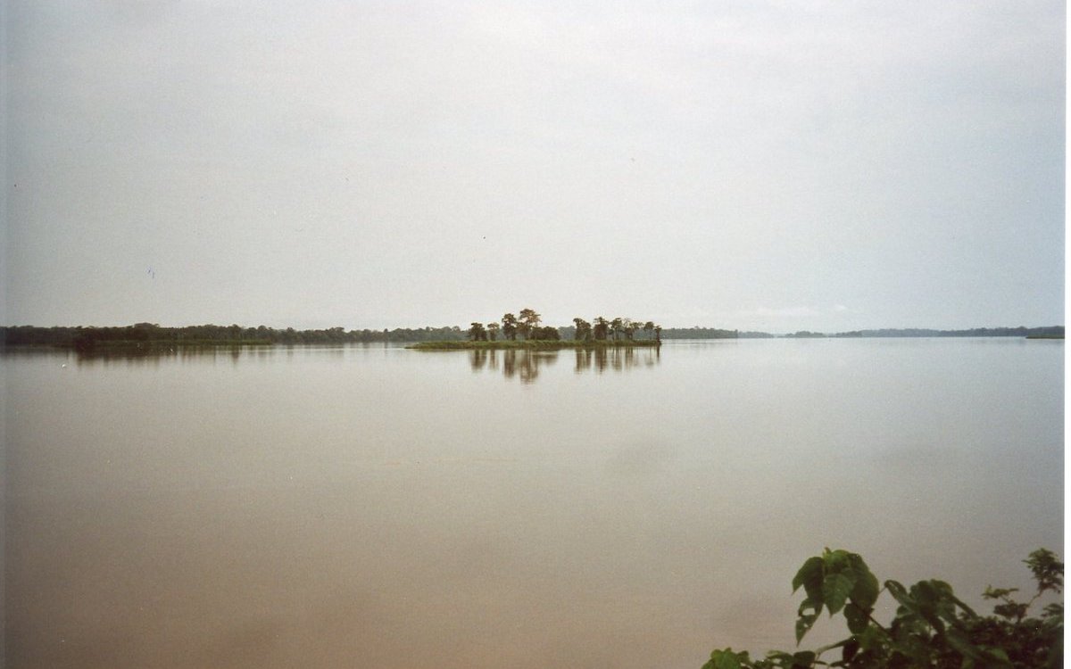 Die Weiten des Ogowe-Flusses in Gabun.