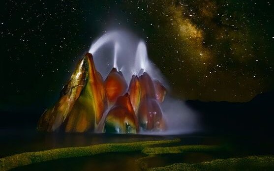 Der Fly Geysir im Norden Nevadas verdeutlicht uns, wie es auf der jungen Erde aussah, als das Leben entstand.