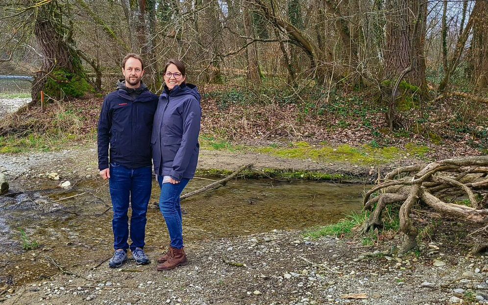 Naturschützer: Ehepaar Marco und Linda Stoll liess sich von einem WWF-Kurs zur Planung von Bachrenaturierungen inspirieren.